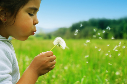 Girl in a field - Pediatric Dentist in Paducah, KY